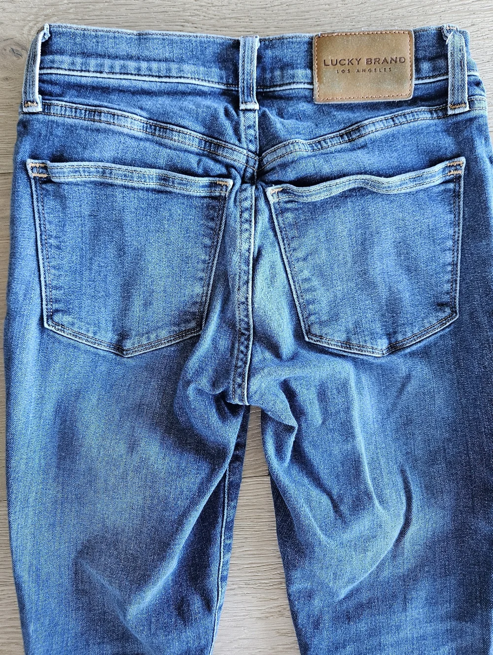 Lucky Brand Midrise Ava Skinny jeans - 2/26A